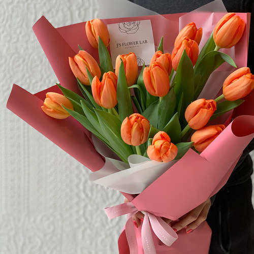 handtied_tulip(orange)