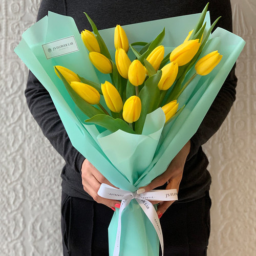 handtied_tulip(yellow)